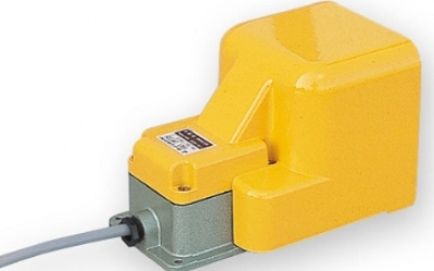 日本 OJIDEN 大阪 脚开关  OFL-2G-SM2K  按钮型（锁定式）