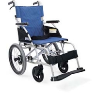 （株）カワムラサイクル BML22-40SBNO92 カワムラ　軽量自走用車いすＢＭＬ青ストライプ