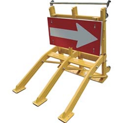 （株）グリーンクロス 1112130003 グリーンクロス　とまるくん高輝度反射矢印板セット